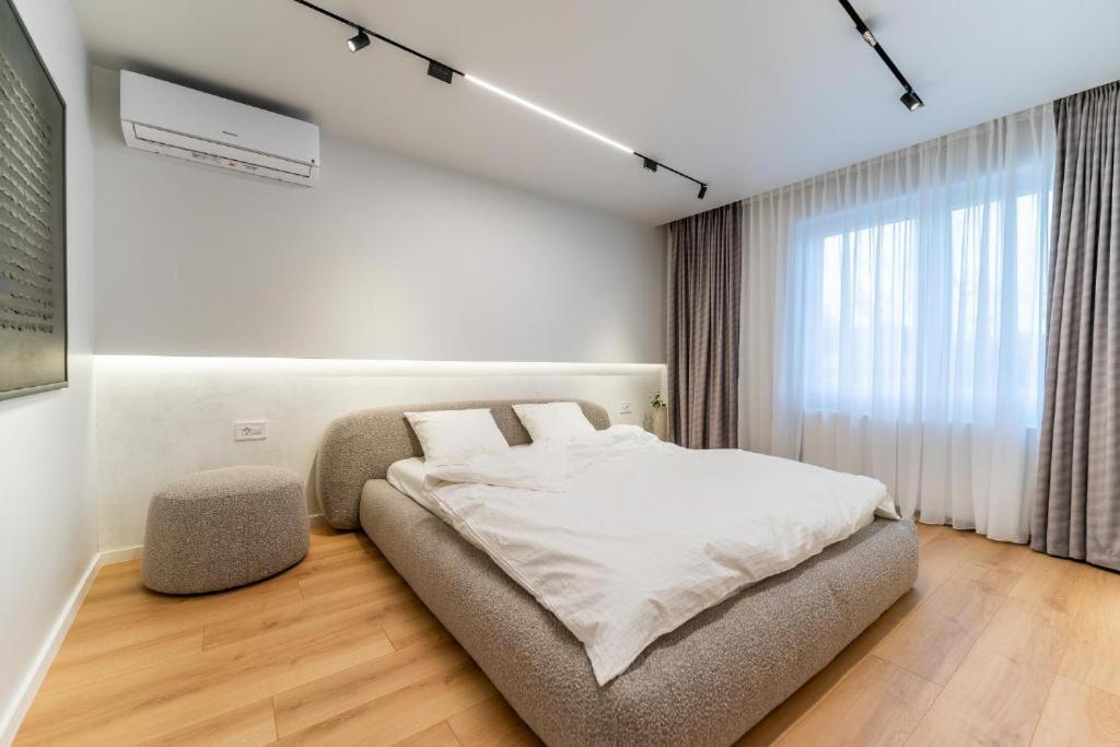 Central Epic Apartment-Self Check In Αράντ Εξωτερικό φωτογραφία